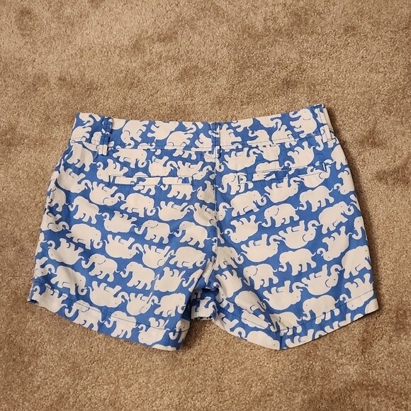 Lilly Pulitzer "Tusk in the Sun" Blue Shorts w/ White Elephants Size 2 - Picture 2 of 8